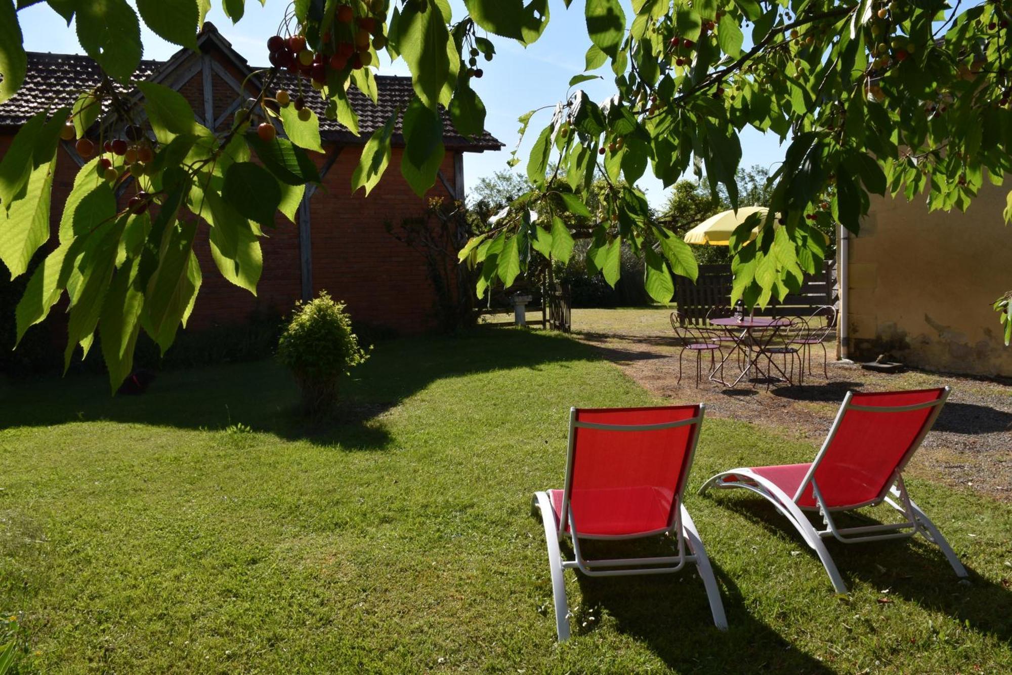 Du Vert & Du Bon Air - Linge Maison Inclus - Parking Prive Gratuit - Centre Ville Bergerac 10Mn - Domaine Bellevue Cottage En Perigord 朗布拉 外观 照片
